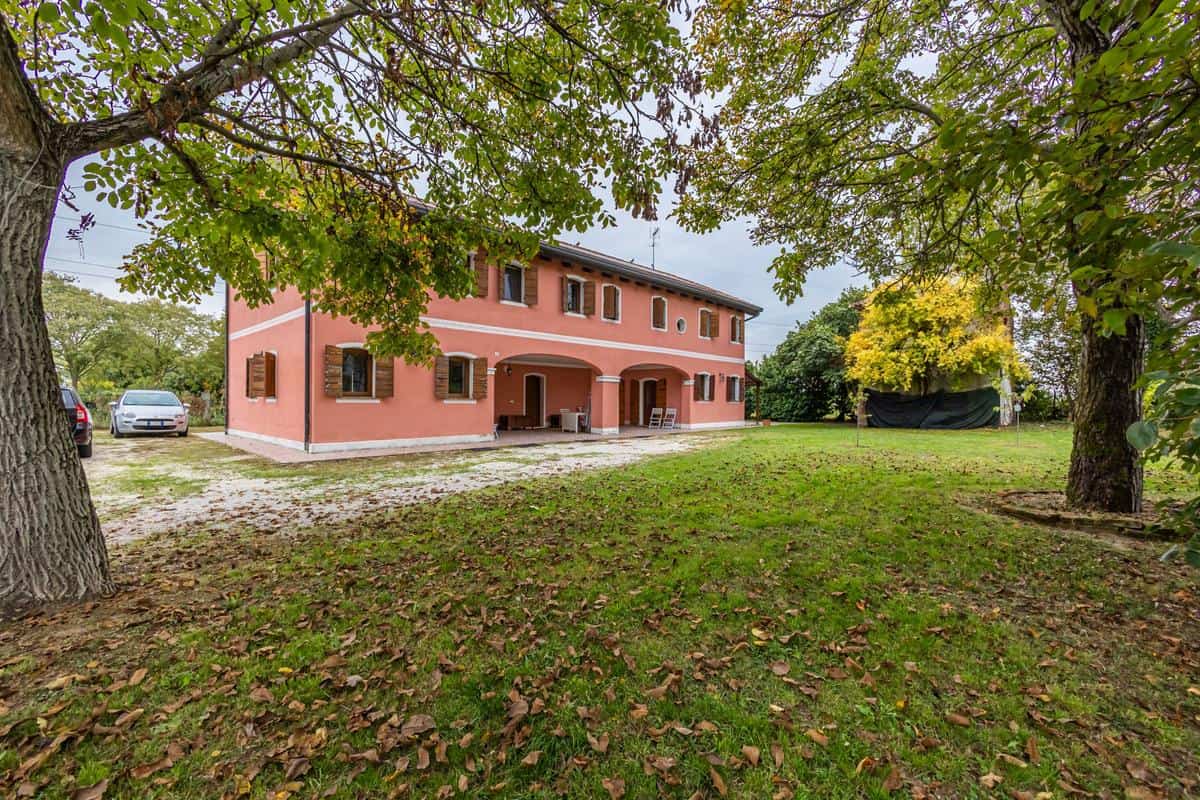 GRANDE CASALE RISTRUTTURATO, PRIVATO VENDE DIRETTAMENTE